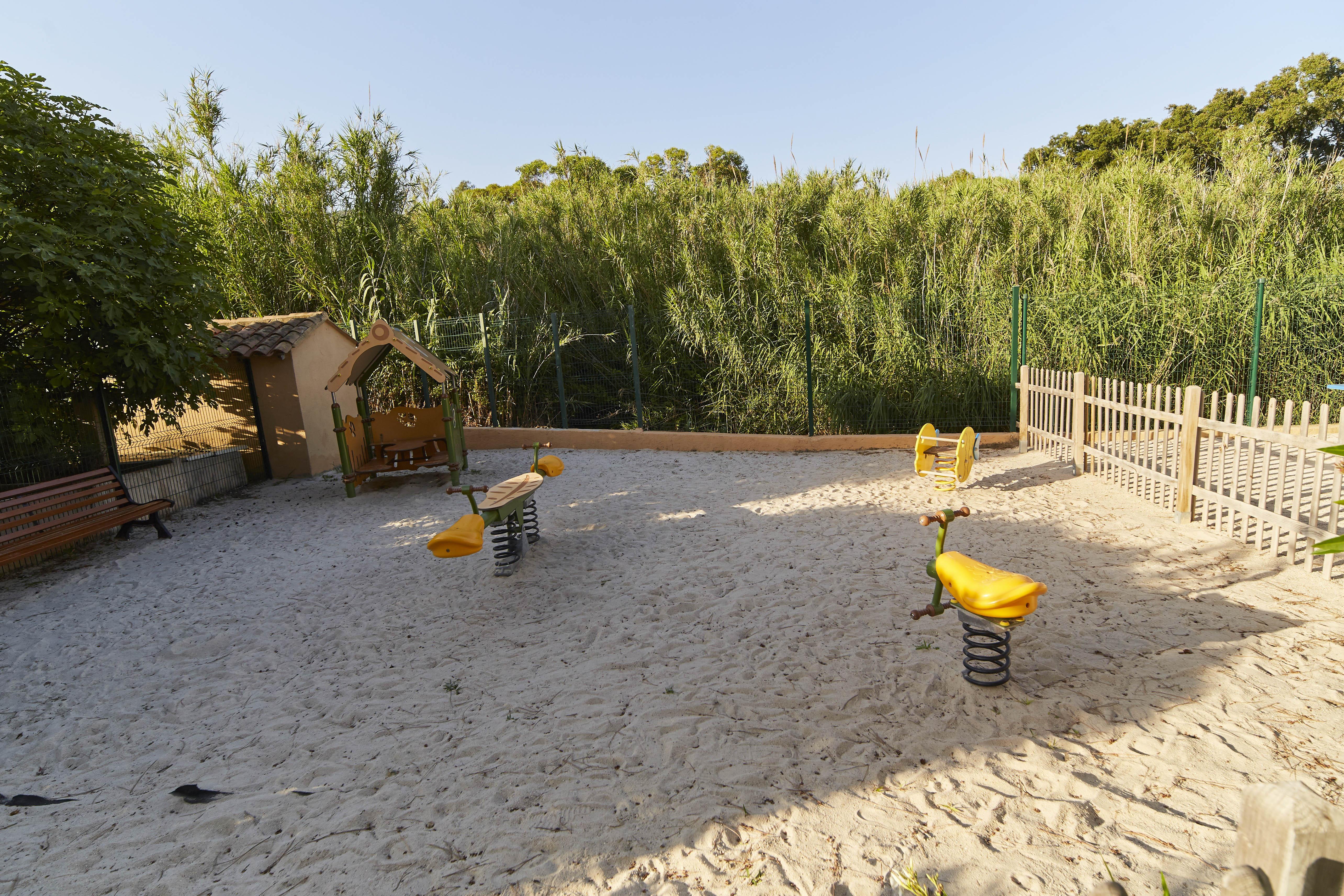 Residence Pierre & Vacances L'Anse De Pramousquier 르 라방두 외부 사진