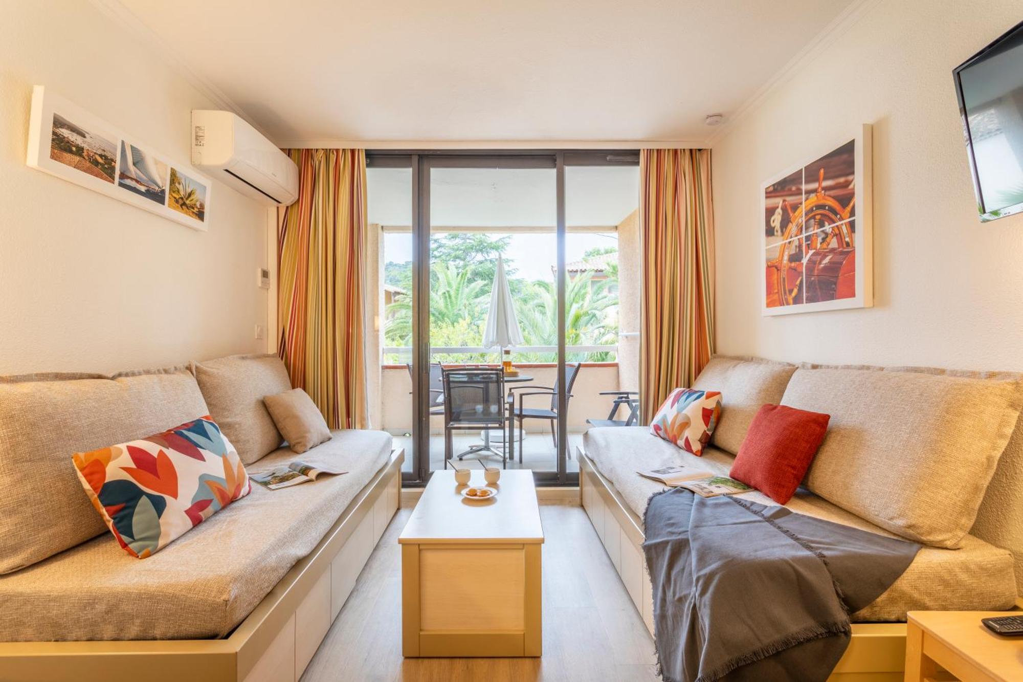 Residence Pierre & Vacances L'Anse De Pramousquier 르 라방두 외부 사진