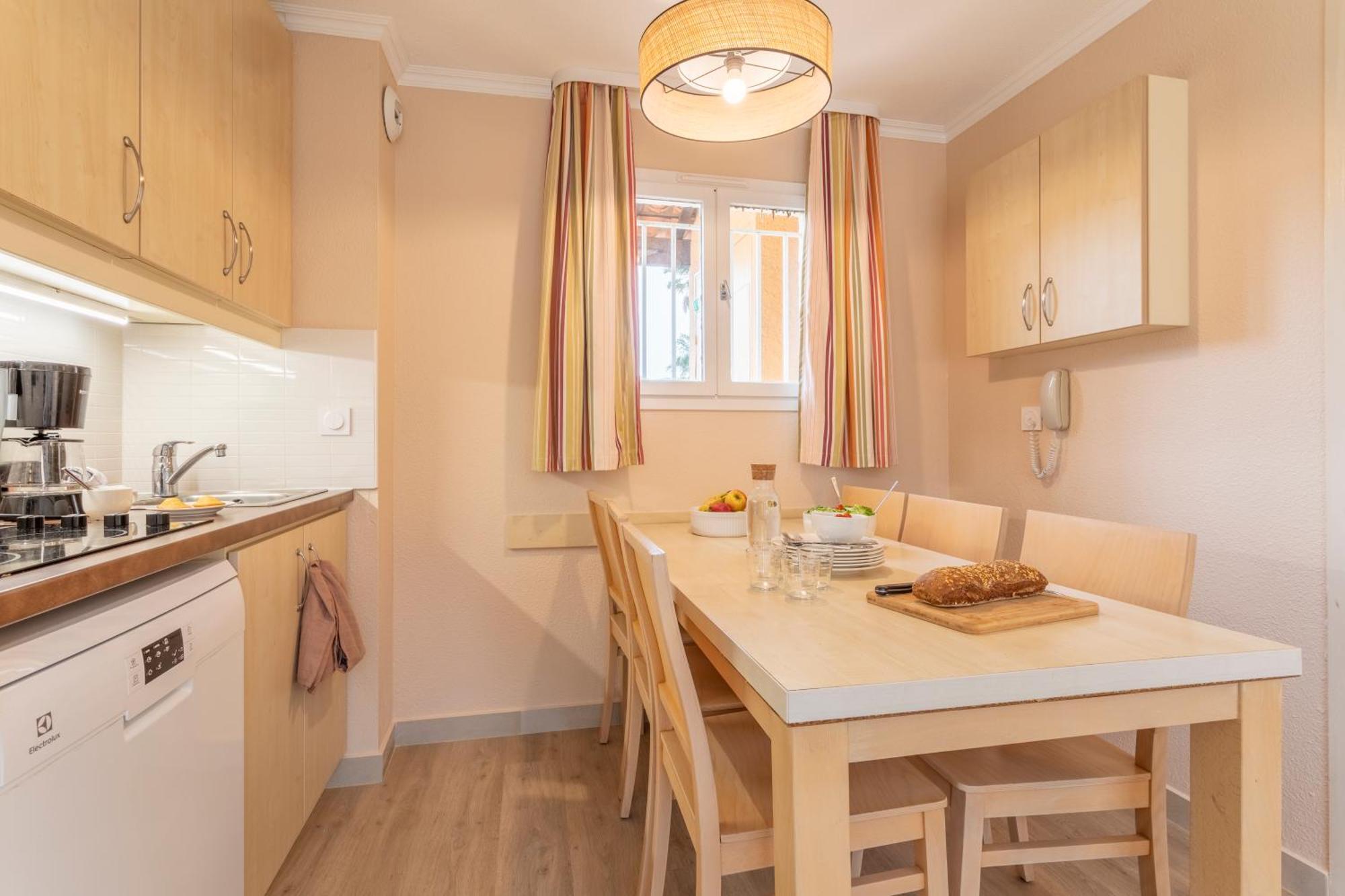Residence Pierre & Vacances L'Anse De Pramousquier 르 라방두 외부 사진