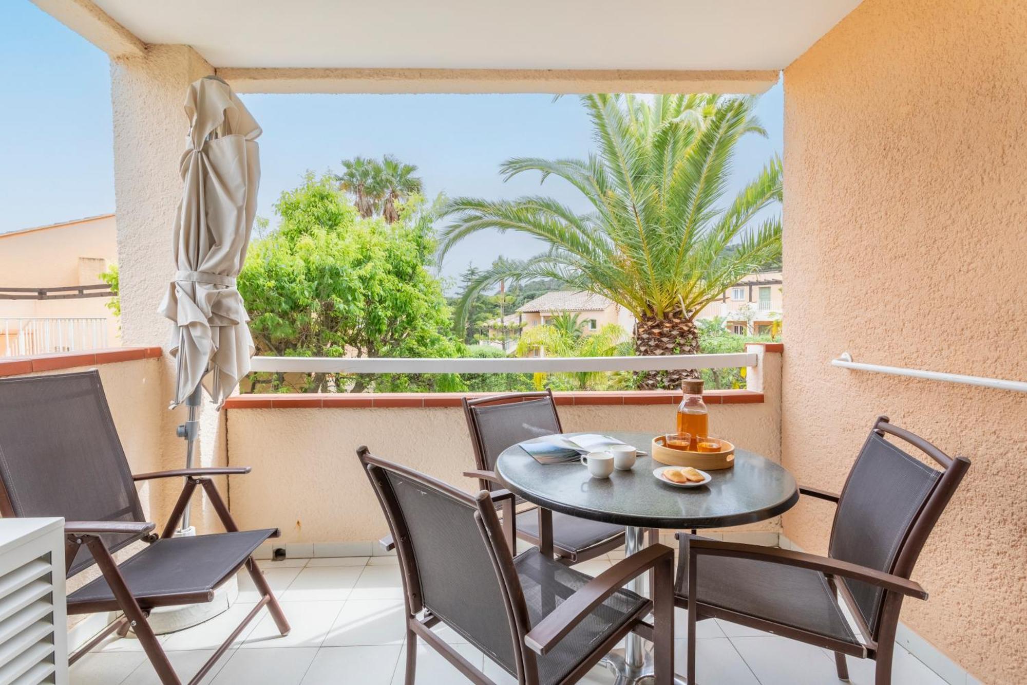 Residence Pierre & Vacances L'Anse De Pramousquier 르 라방두 외부 사진